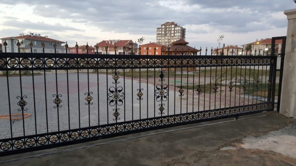 kılıç tel örgü kapı uygulamaları 29