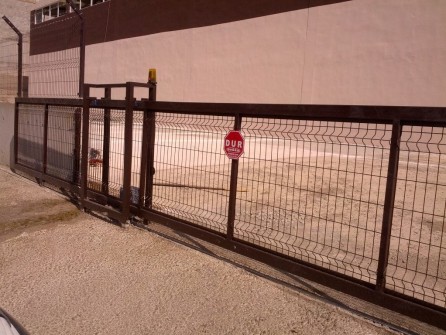 kılıç tel örgü kapı uygulamaları 34