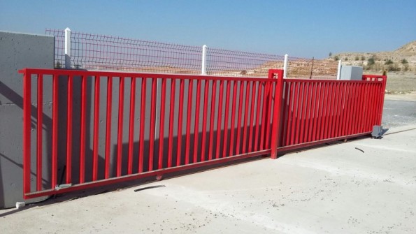 kılıç tel örgü kapı uygulamaları 35